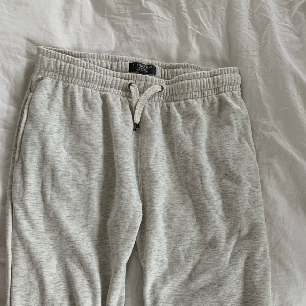Primark white and grey tapered sweatpants!
